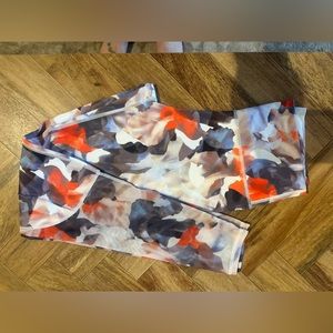 HW mesh patterned leggings